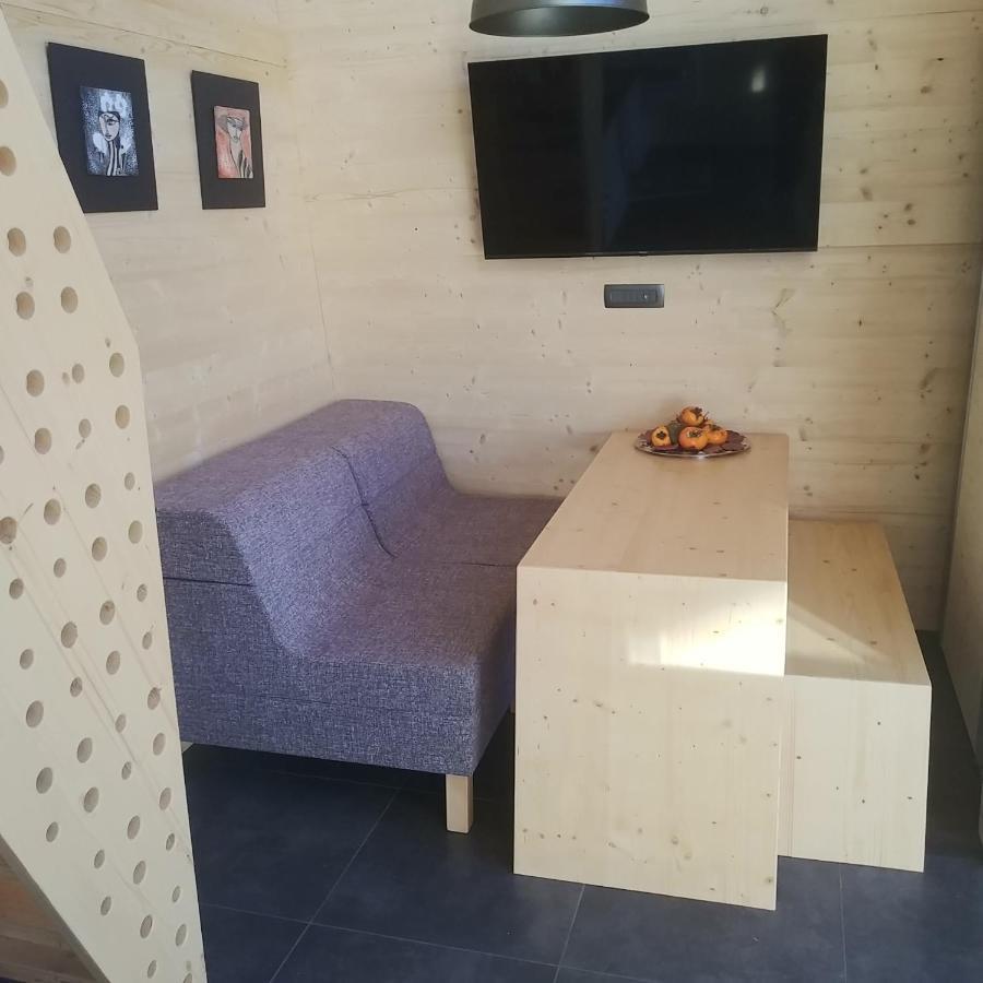 Maxi Sonce, Odprte Vasi Vila Prvacina Exterior foto